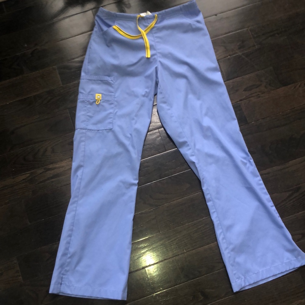 Wonderwink blue scrub pants size SM. Worn once!